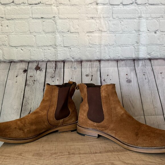 Crēvo Denham Chestnut Suede Chelsea Boots Size 8.5 - Picture 3 of 4